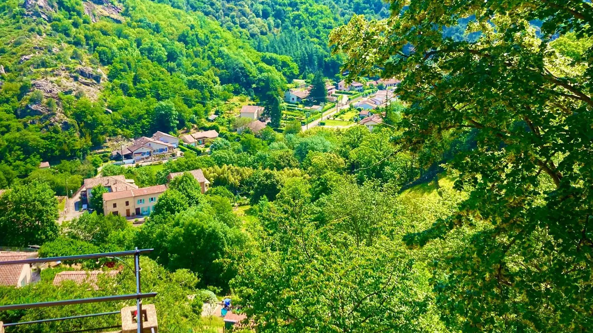Holiday home Gite L'Eurasie Asperjoc
