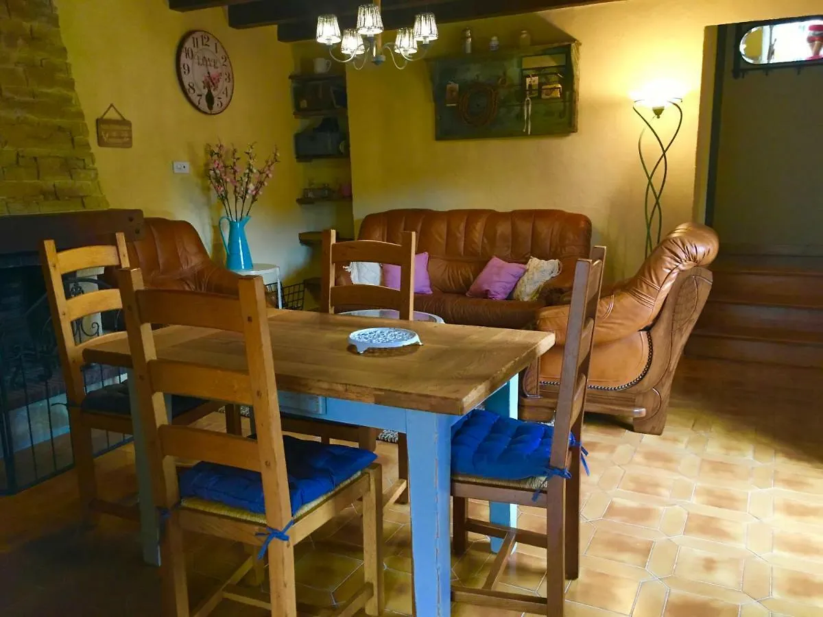 Holiday home Gite L'Eurasie Asperjoc